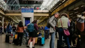 Eurostar Passengers Urged to Postpone Journeys Amid Widespread Cancellations and Delays