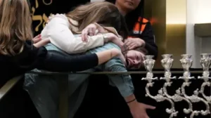 Tragedy Strikes Bondi: Thousands Gather to Honor Rabbi Schlanger After Hanukkah Shooting